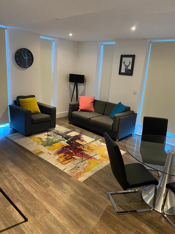 High View Two Bedroom Apartment In Woolwich London Bagian luar foto