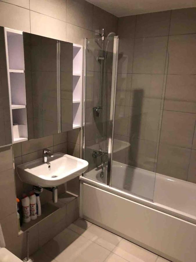 High View Two Bedroom Apartment In Woolwich London Bagian luar foto