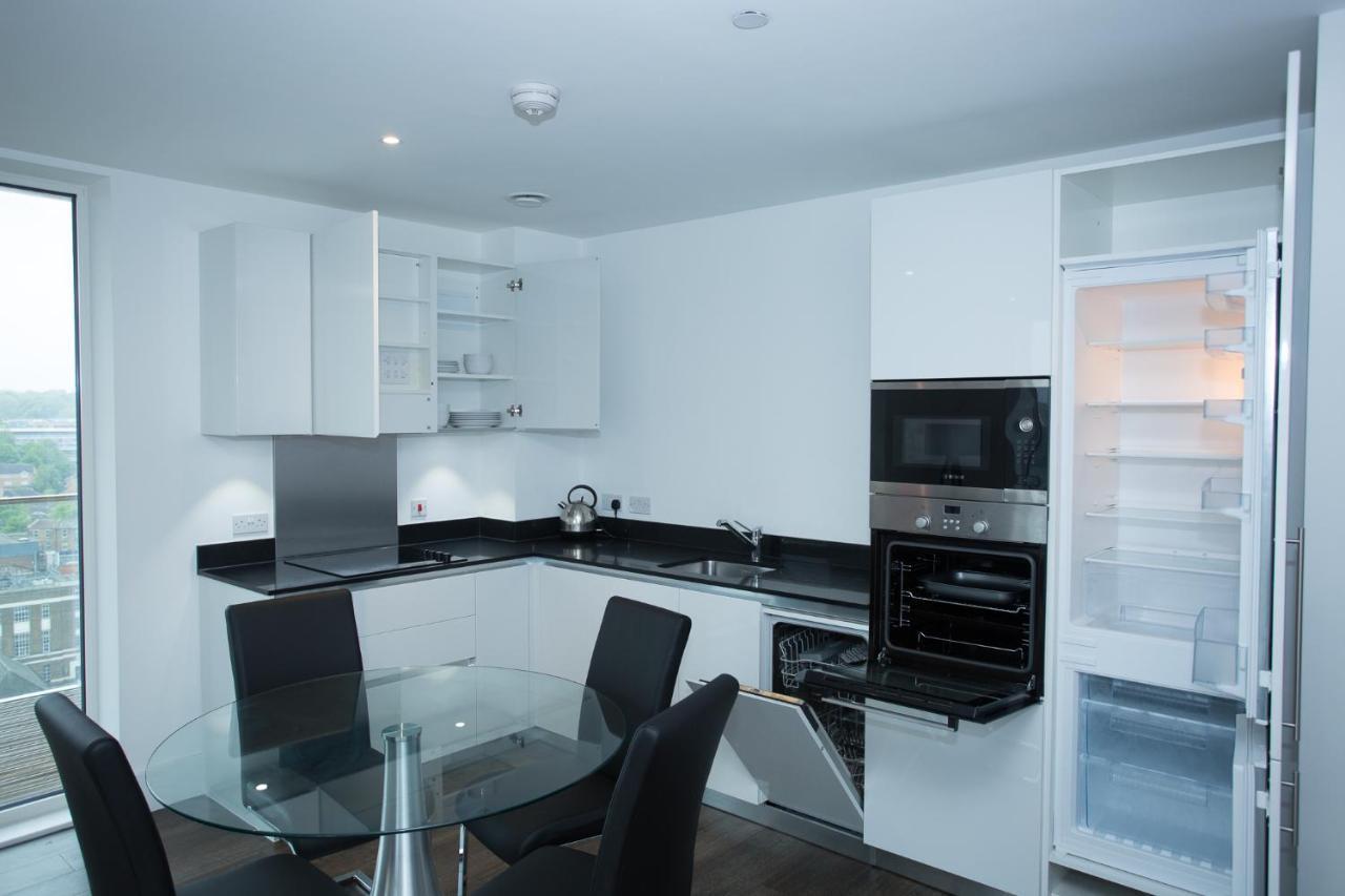 High View Two Bedroom Apartment In Woolwich London Bagian luar foto