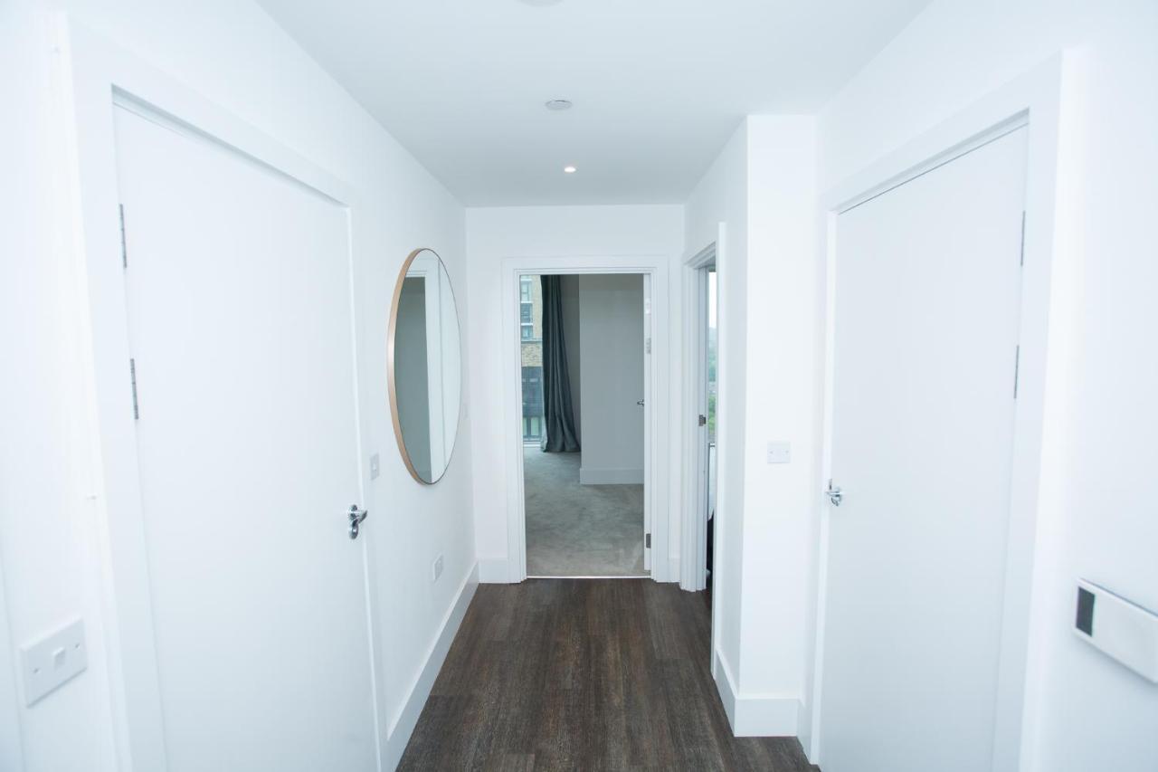 High View Two Bedroom Apartment In Woolwich London Bagian luar foto