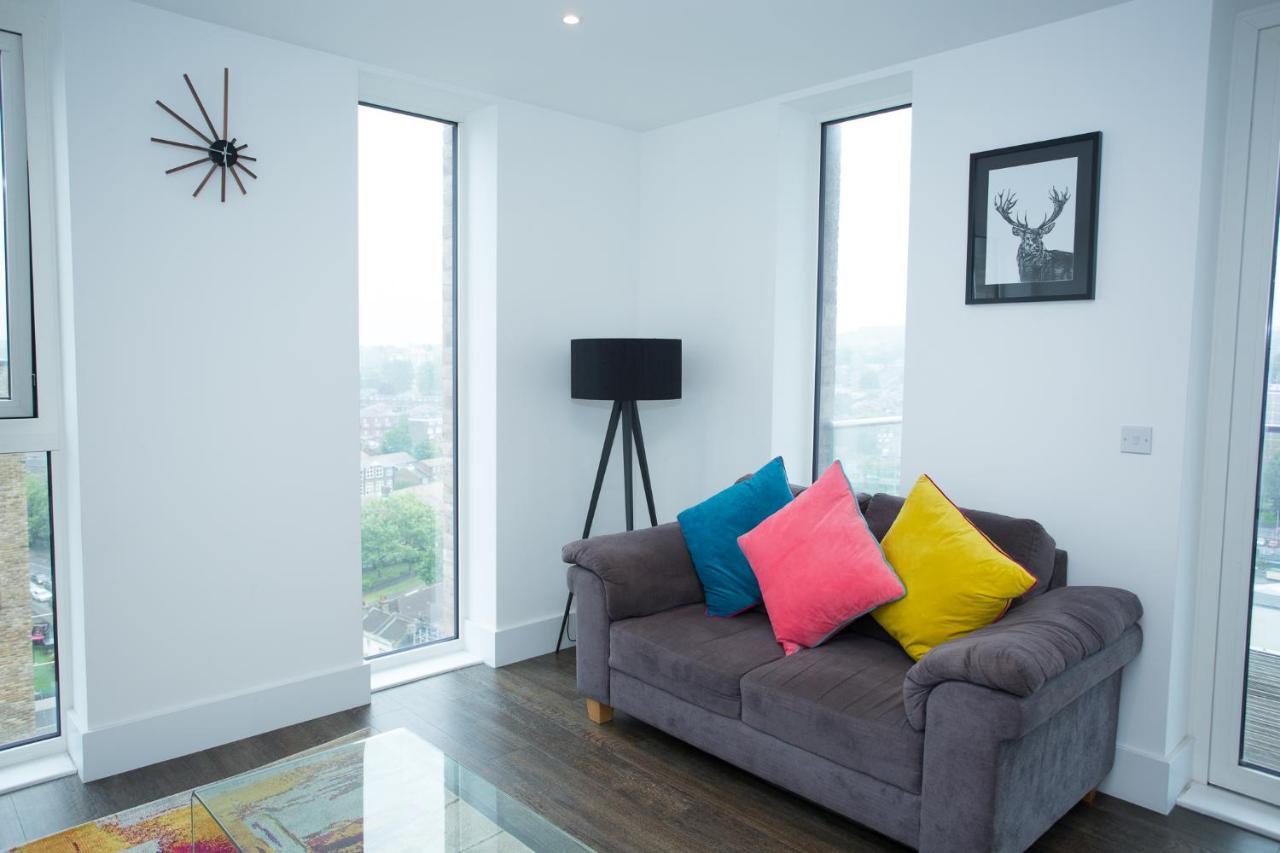 High View Two Bedroom Apartment In Woolwich London Bagian luar foto