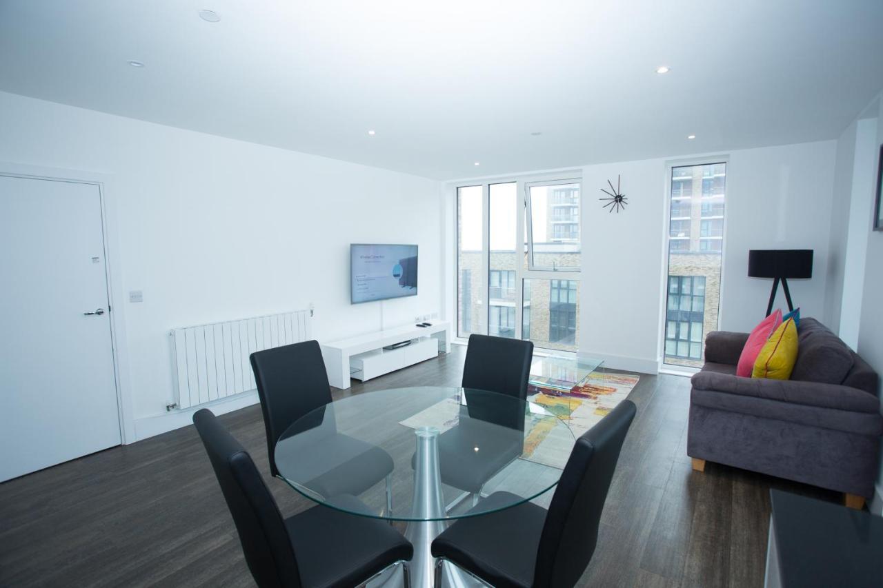 High View Two Bedroom Apartment In Woolwich London Bagian luar foto